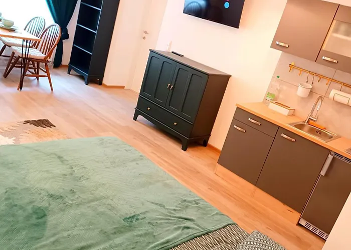 Han/Misafirhane Zemlinski *